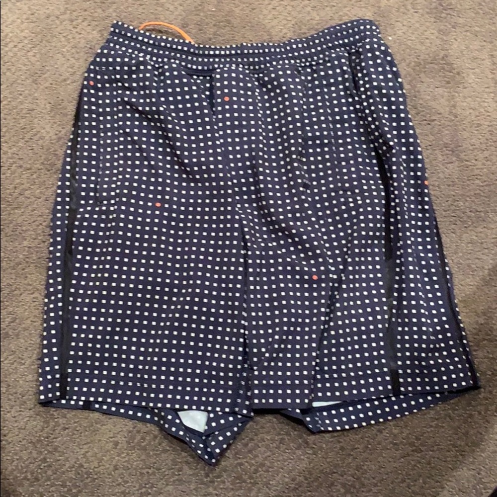 lululemon pace breaker shorts